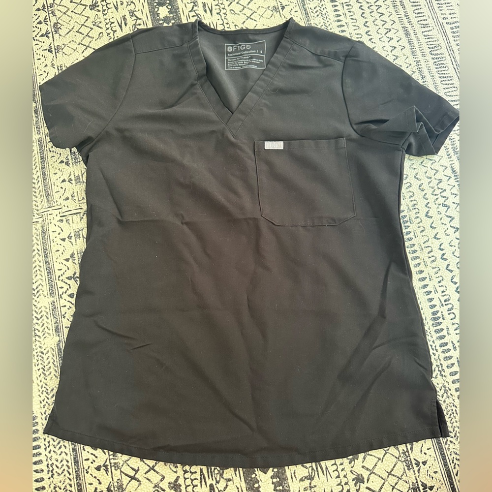 Figs Black V-Neck Scrub Top